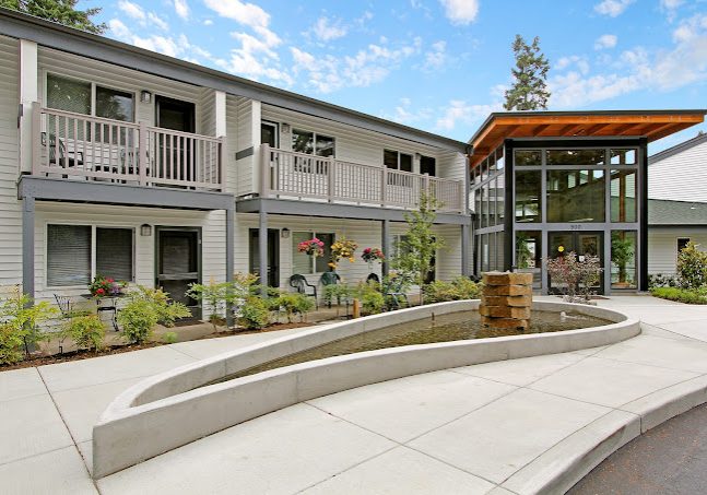 Evergreen Court Apartments Exterior View